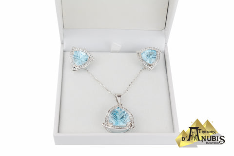 Ensemble sky blue topaz trillion